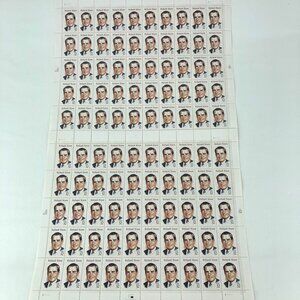Vintage 1994 United States 32 Cent Postage Stamps of Richard Nixon
